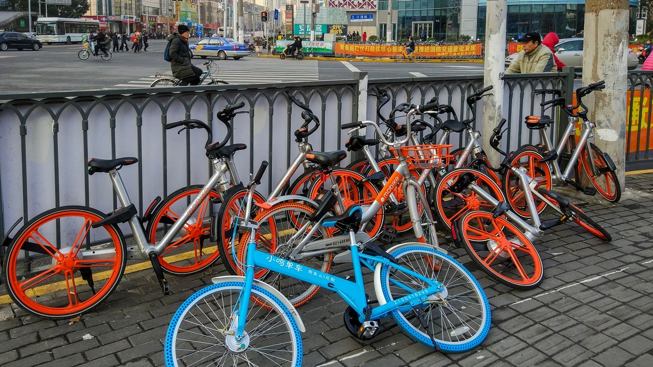 Les vélos en libre service se multiplient dans les villes chinoises. [Wang Gang / Imaginechina - afp]