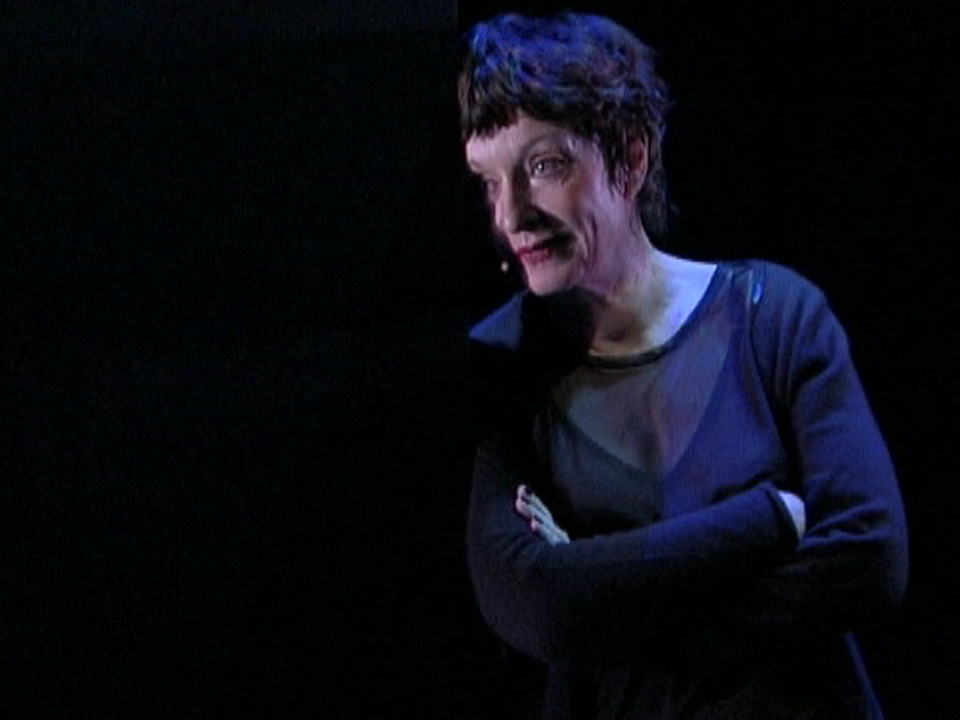 Yvette Théraulaz dans le spectacle "A tu et à toi", 2005. [RTS]