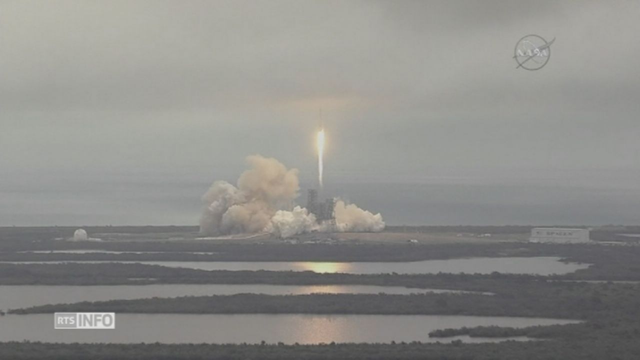 Les images du lancement réussis de SpaceX [RTS]