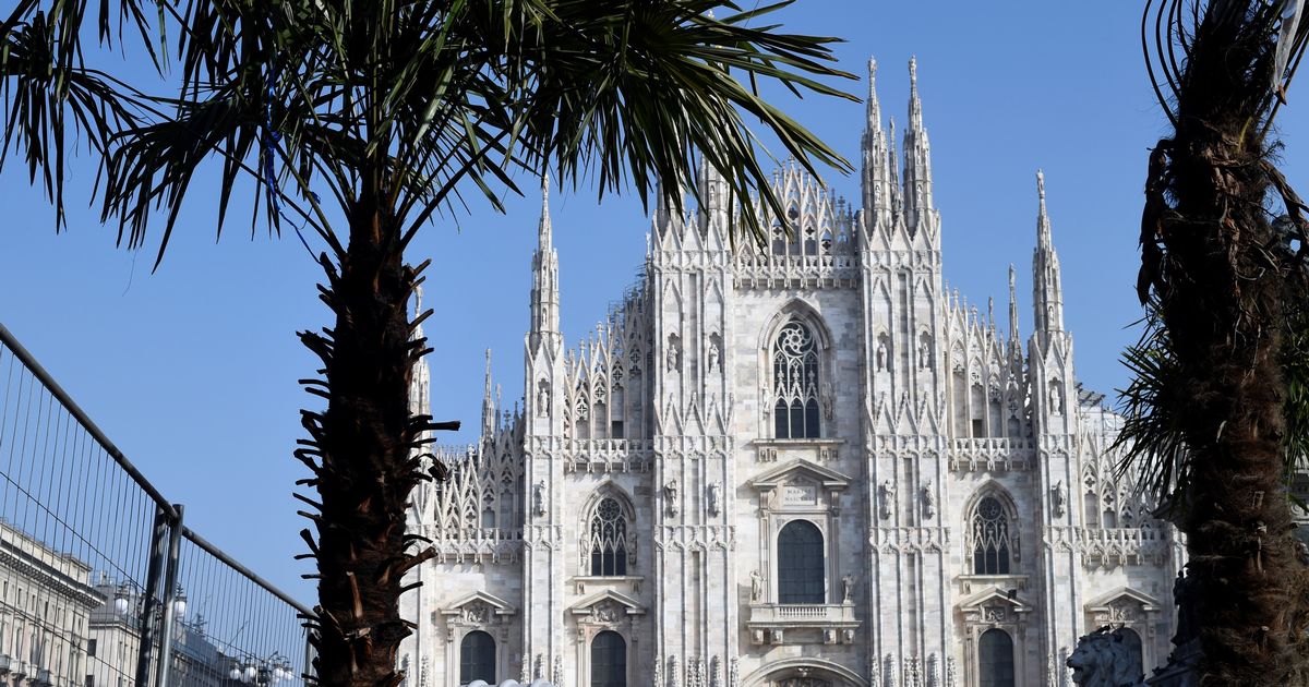 Des palmiers incendiés sur fond de polémique raciste à Milan