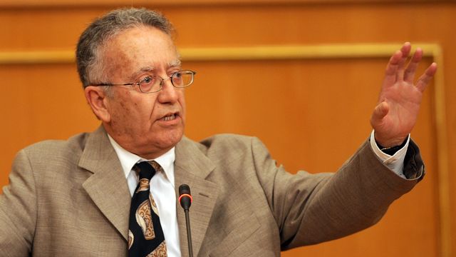 Yadh Ben Achour, juriste et ancien président de la Haute instance de la révolution en Tunisie. [Fethi Belaid - AFP]