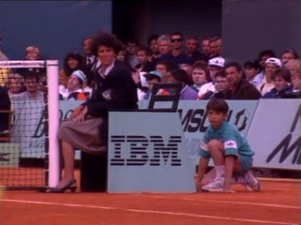 Les coulisses du tournoi de tennis de Roland Garros en 1989. [RTS]