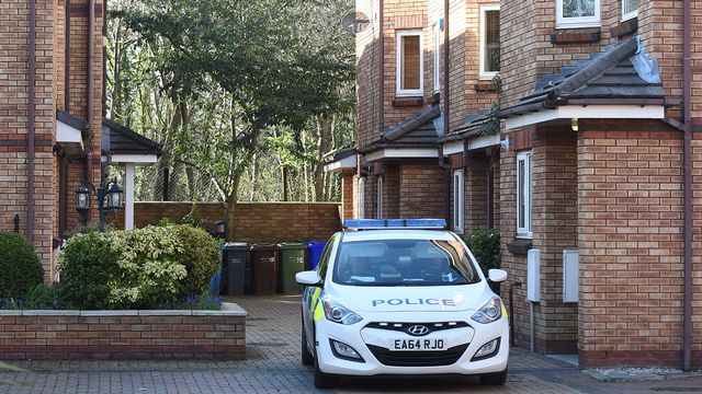 La police enquête dans le quartier de Didsbury à la suite de l'attentat de Manchester. [Paul Ellis - AFP]