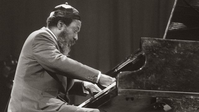 Le pianiste et compositeur de jazz Thelonious Monk donne un concert à Paris, Salle Pleyel, en décembre 1969. [Eleonore Bakhtadze - AFP]