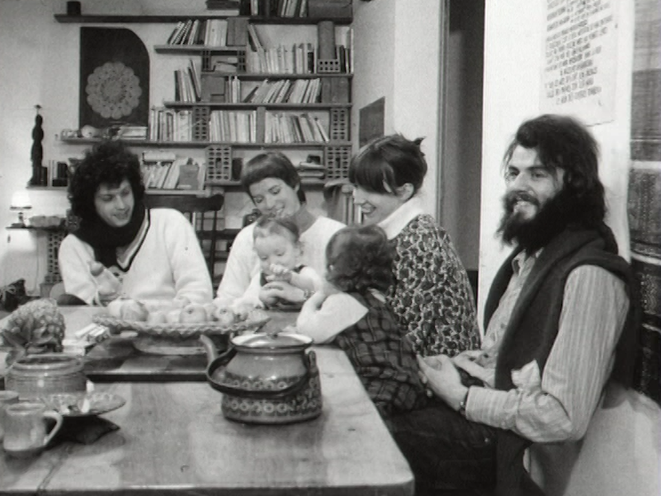 Vivre en communauté, Cologny, 1973. [RTS]