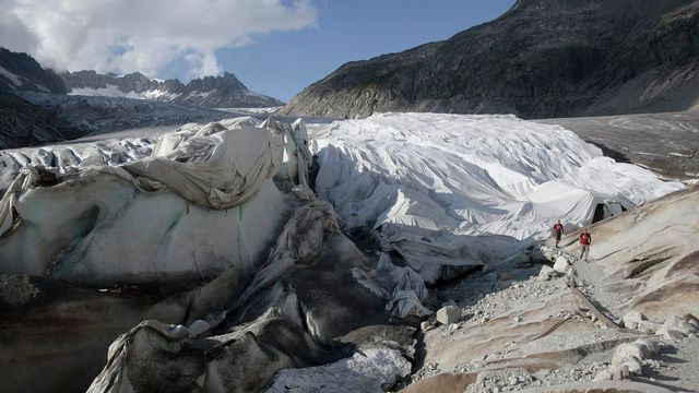 Le dossier sur la fonte des glaciers de RTS Découverte [Peter Klaunzer - Keystone]