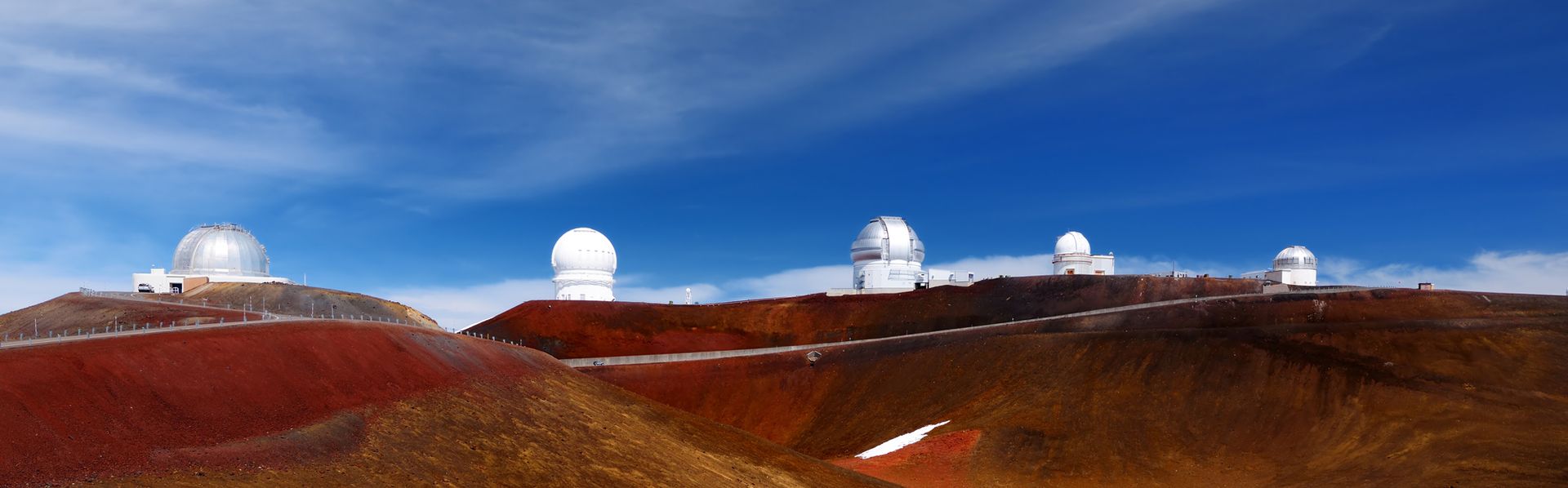 Les observatoires de Mauna Kea, à Hawaii. [MNStudio - Fotolia]