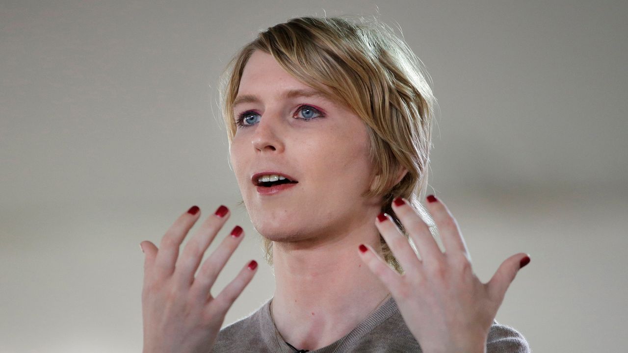 Chelsea Manning a passé 7 ans en prison pour avoir transmis à WikiLeaks des informations classifiées. [AP Photo/Steven Senne - Keystone]