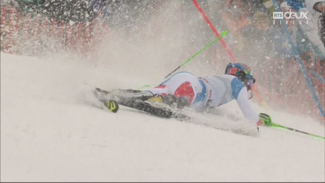 Kitzbuehel (AUT), slalom messieurs 2e manche: Luca Aerni (SUI) chute [RTS]