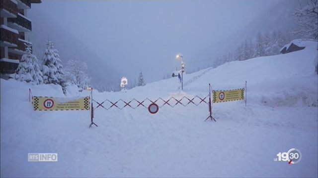 Stations d'hiver à nouveau bloquées en Valais [RTS]