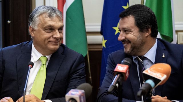 Le Premier ministre hongrois Viktor Orban et le ministre italien de l'Intérieur Matteo Salvini, lors d'une conférence de presse à Milan, le 28 août. [Marco Bertorello - AFP]