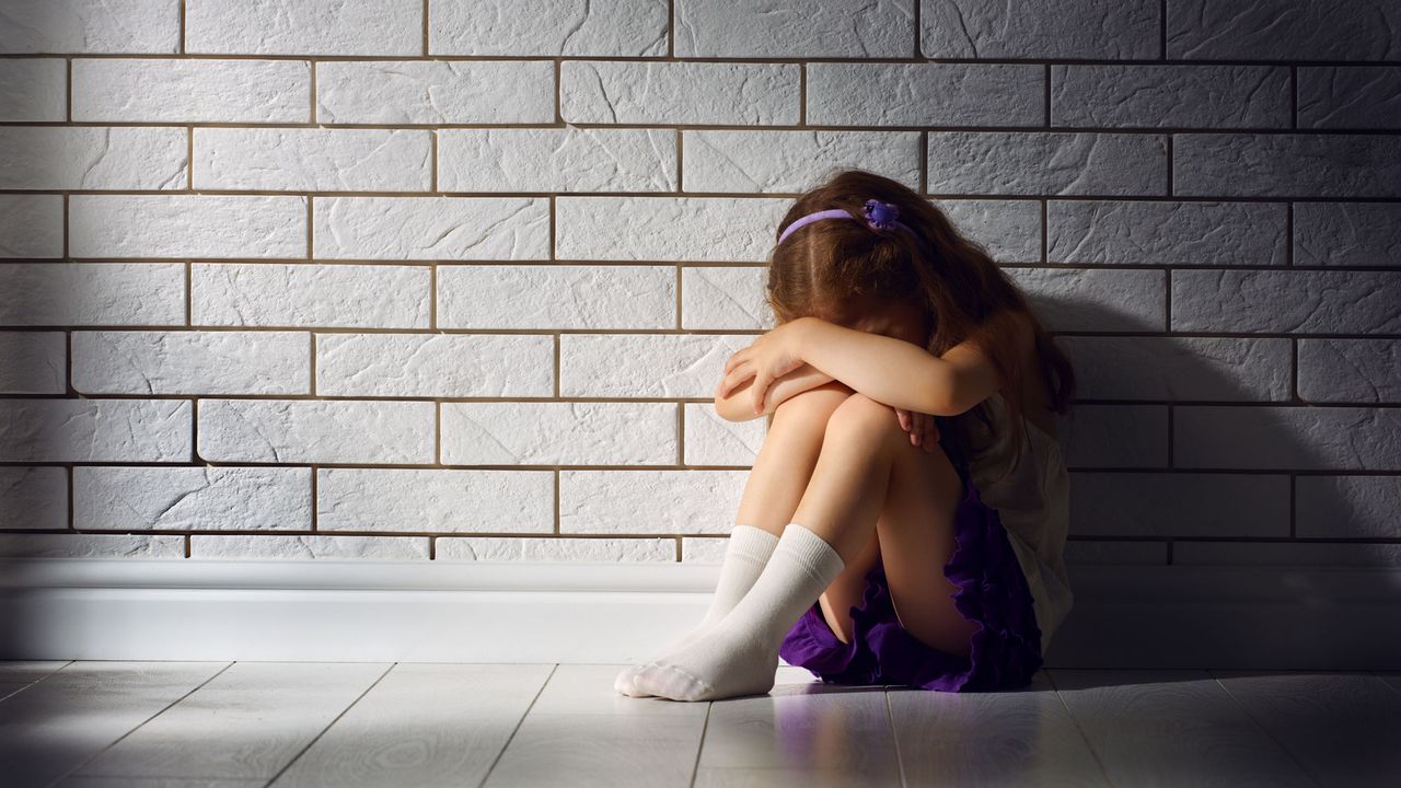 La Suisse peine à lutter contre les maltraitances dont sont victimes les enfants. [Konstantin Yuganov - Fotolia]