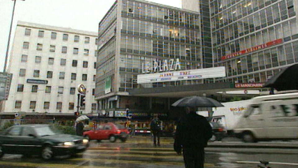 Le cinéma Plaza,déjà menacé en 1999 comme toutes les salles du centre-ville de Genève. [RTS]