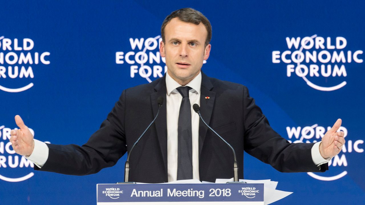 Le président français Emmanuel Macron était présent à Davos en 2018. [Laurent Gillieron - Keystone]