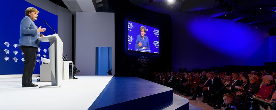 La chancelière allemande Angela Merkel a prononcé un discours au WEF de Davos mercredi 24 janvier 2018. [Fabrice COFFRINI - AP]