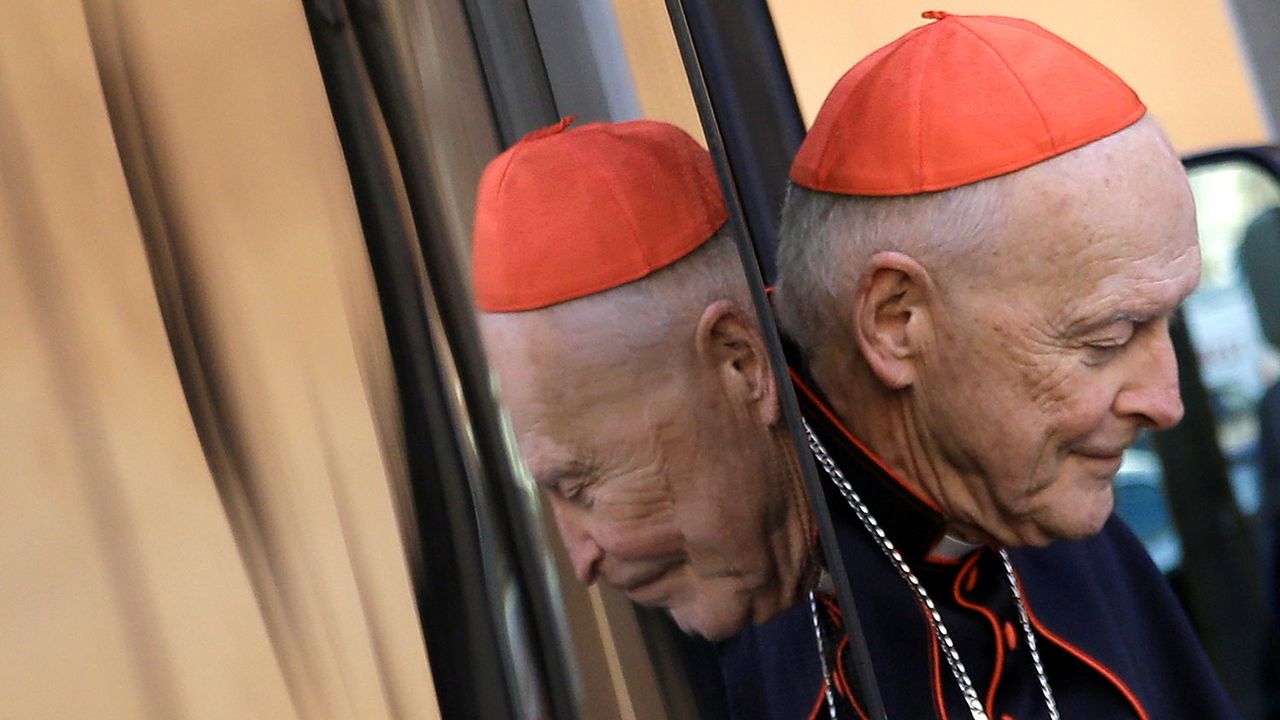 Le cardinal Theodore McCarrick lors d'un synode au Vatican en mars 2013. [Max Rossi - Reuters]