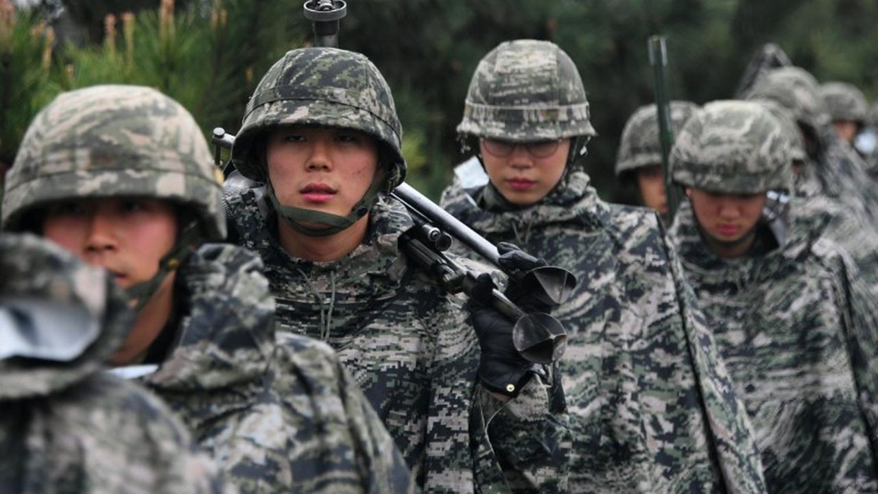 Des milliers de militaires sud-coréens et américains ont dans le passé pris part à ces exercices annuels de grande envergure. [Jung Yeon-je  - AFP]