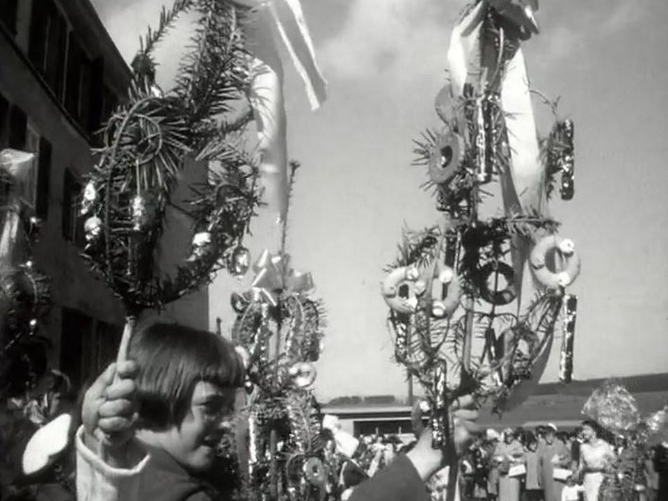 La procession des rameaux ouvre la Semaine sainte en 1960. [RTS]