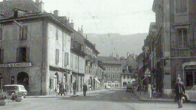 Reportage à Carouge, une ville développée sous l'Ancien Régime.