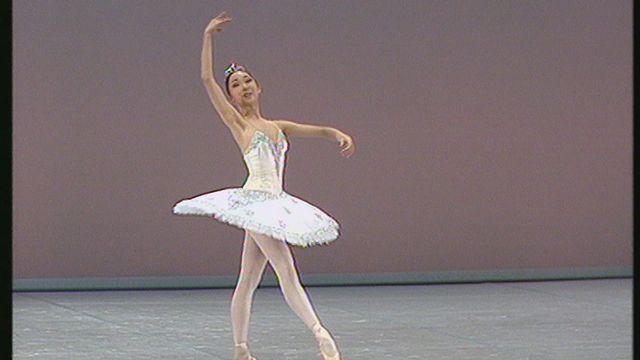 Asako Tanaka, danseuse Japon. Variation classique : Don Quichotte : Le Corsaire. [RTS]