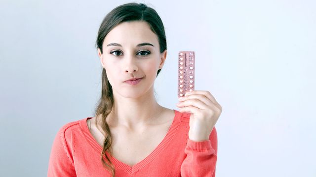 Une pilule contraceptive coûte environ 300 francs par an. [B. BOISSONNET - BSIP]