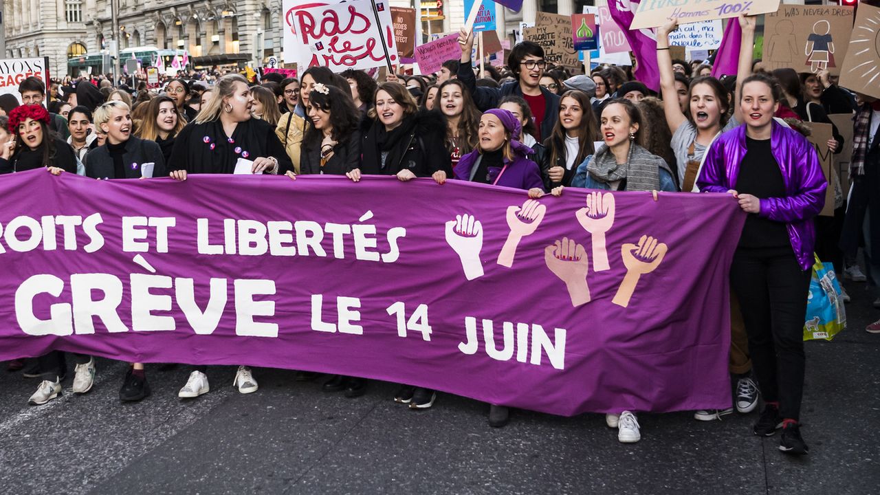 Face à la grève des femmes annoncée le 14 juin, employeurs et cantons prennent leurs précautions. [Jean-Christophe Bott - Keystone ]