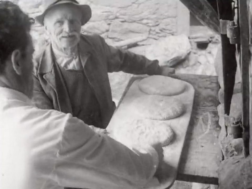 L'art du pain à Verbier en 1960. [RTS]