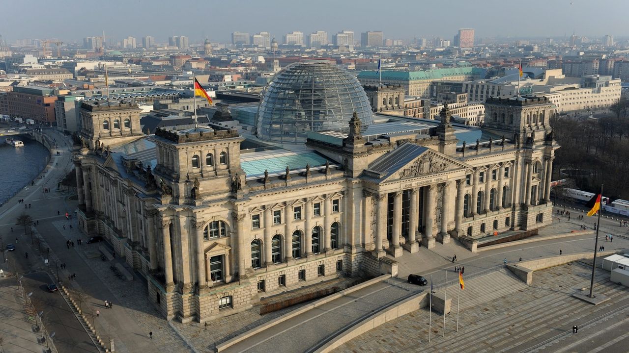 L'Allemagne envisage de desserrer les cordons de la bourse pour la croissance économique. [Rainer Jensen - Keystone/epa]
