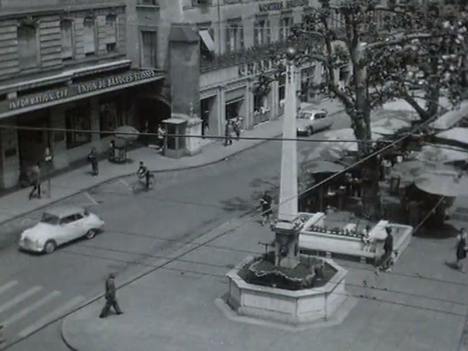 La place du Molard à Genève en 1963. [RTS]