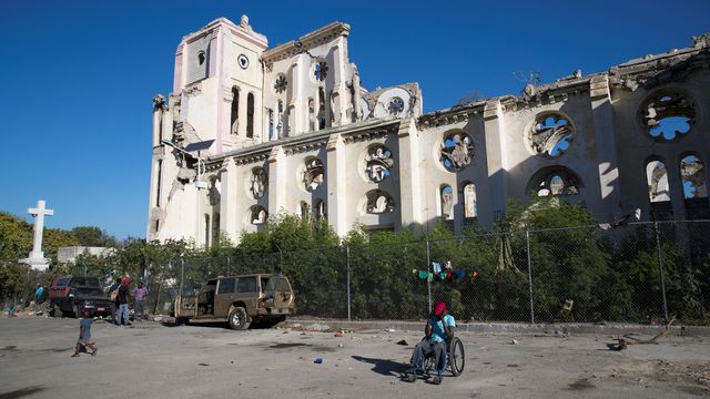 Dix ans après le séisme les traces sont encore visibles en Haïti. [Orlando Barria  - EPA/Keystone ]