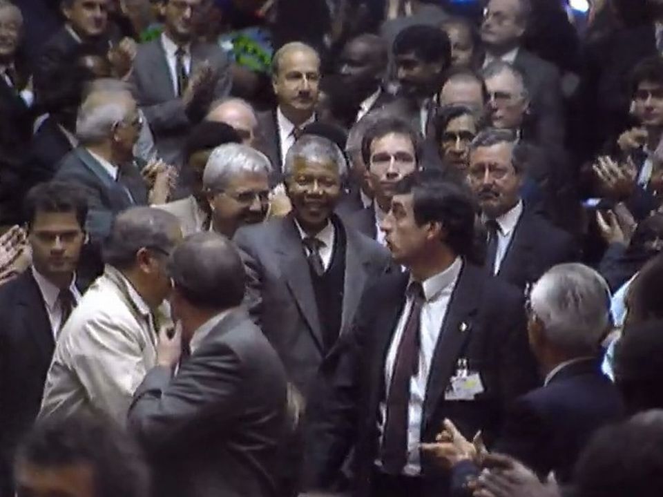 Nelson Mandela à Genève en 1990. [RTS]