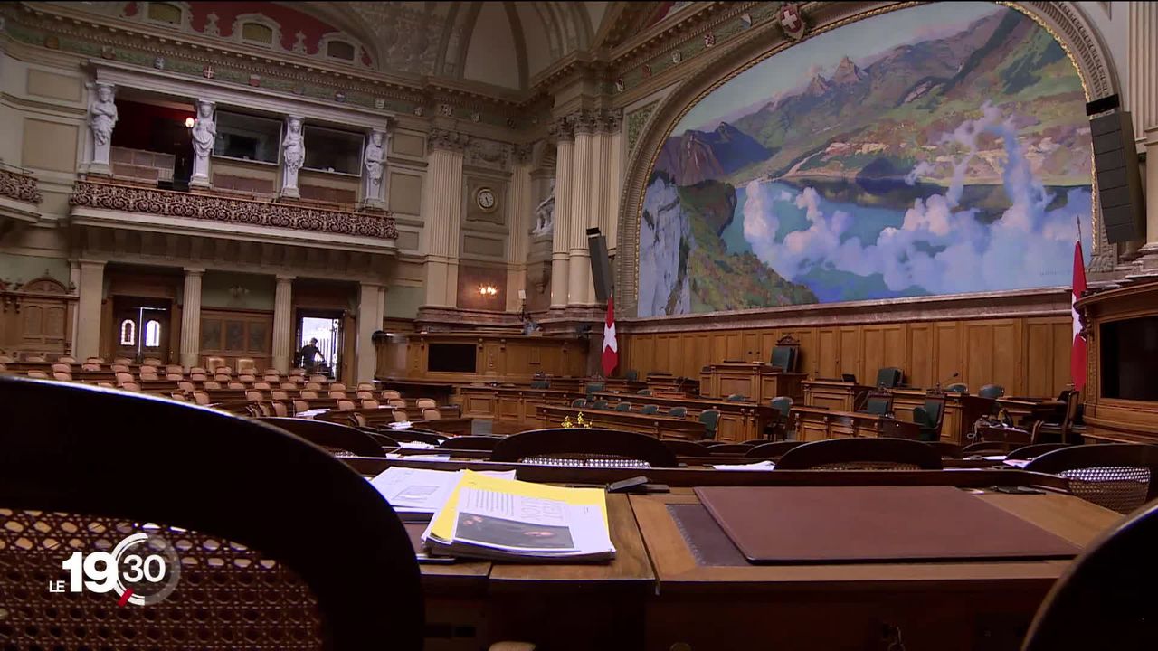 Les deux bureaux du Parlement ont annoncé une semaine de séance extraordinaire dès le 4 mai à Bernexpo. [RTS]