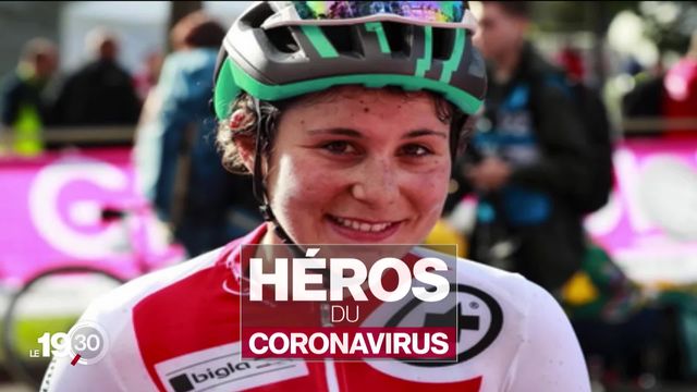 Série "Les héros du covid-19" : Elise Chabbey a troqué son vélo contre une blouse blanche pour soutenir le corps médical. [RTS]