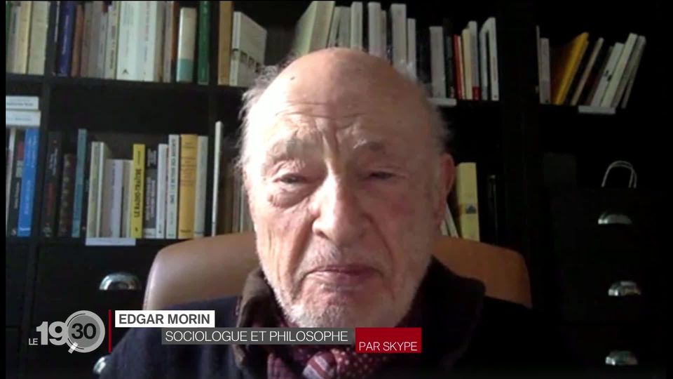 Edgar Morin: "L'avenir est inquiétant, la démocratie risque d'être remplacée par des régimes autoritaires." [RTS]
