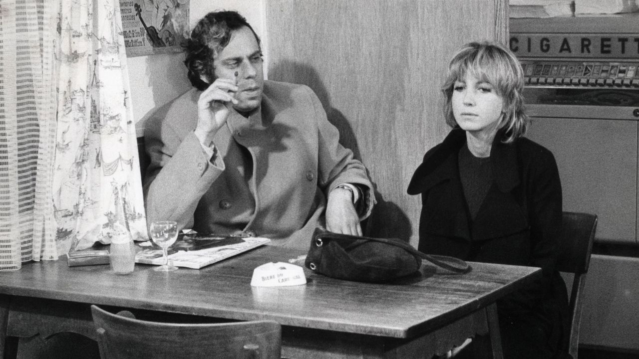 Jean-Luc Bideau et Bulle Ogier dans le film d'Alain Tanner, "La Salamandre", 1971. [AFP]