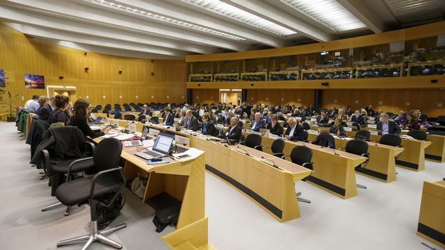 Vue de la salle où siège le Conseil municipal de Genève, ici en novembre 2018. [Salvatore Di Nolfi - Keystone]