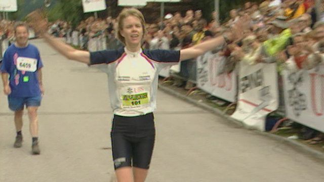 En 2005, Angélie Joly remporte Sierre-Zinal et établit un nouveau record de l'épreuve. [RTS]