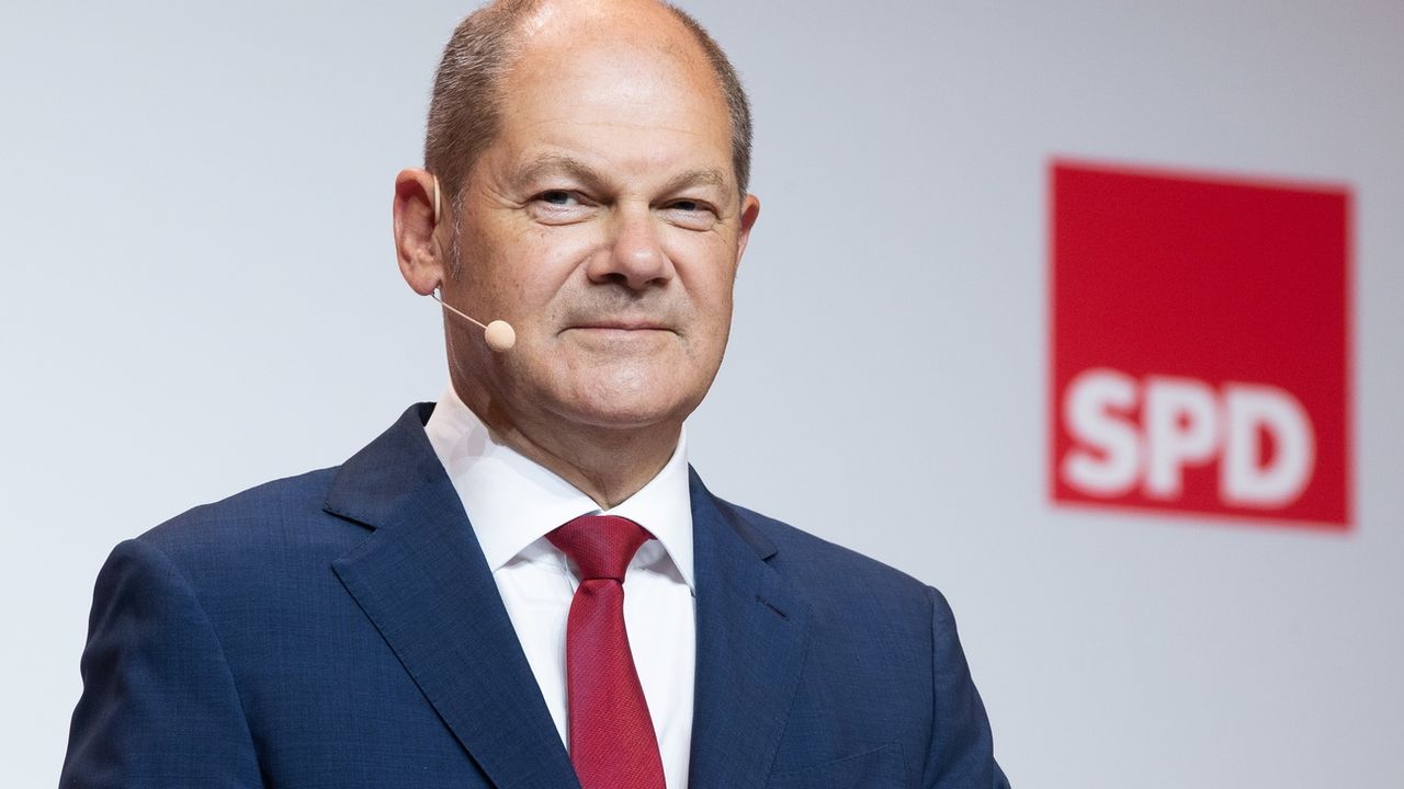 Olaf Scholz a été nommé candidat du SPD pour la chancellerie allemande. [HAYOUNG JEON - EPA]