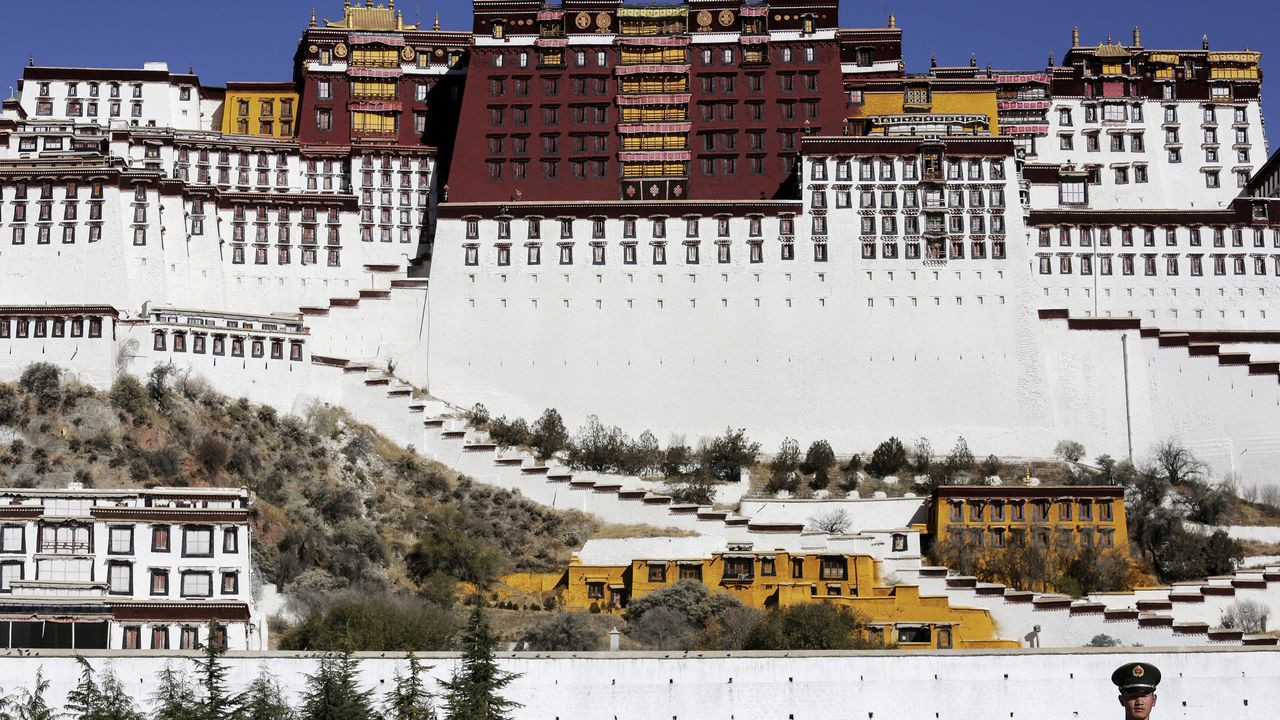Les centres de formation de type militaire au Tibet [Reuters]
