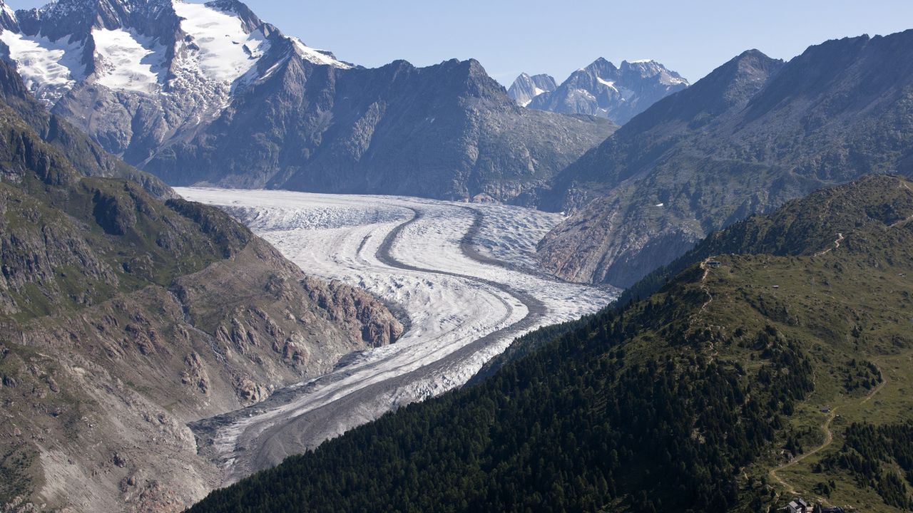 Les glaciers, en Suisse, continuent de fondre massivement. [Alessandro Della Bella - KEYSTONE]
