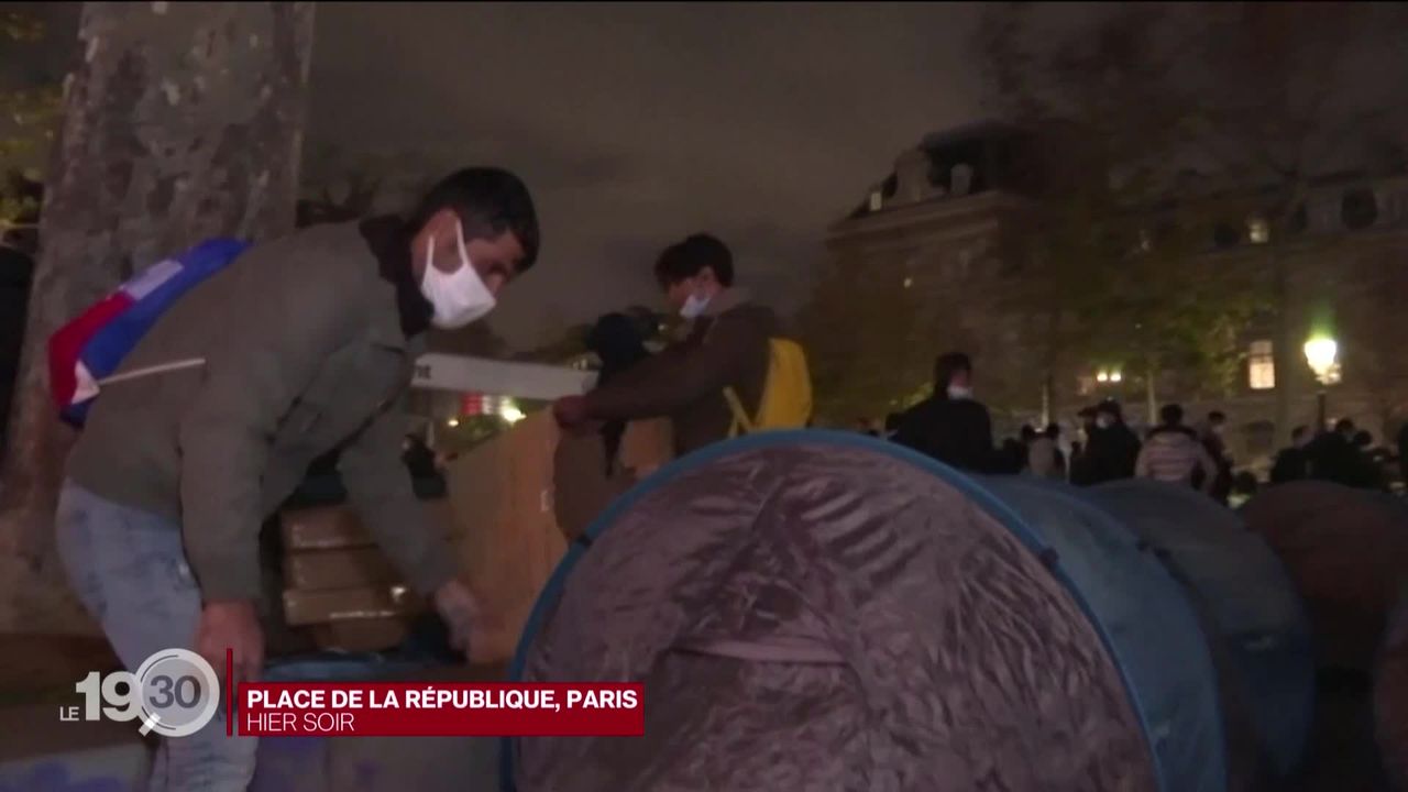 L'évacuation d'un camp de migrants à Paris sème la colère contre la loi sur la sécurité du Gouvernement Macron [RTS]
