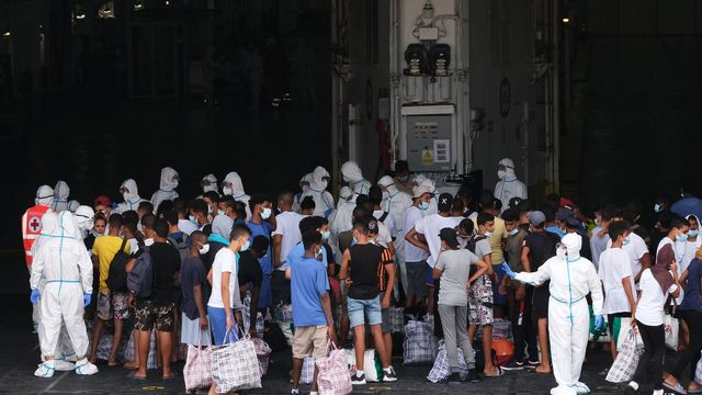 Les migrants qui débarquent en Italie sont soumis à une quarantaine à leur arrivée, mais beaucoup de Tunisiens tentent de s'y soustraire. [Dario Pignatelli - AFP]