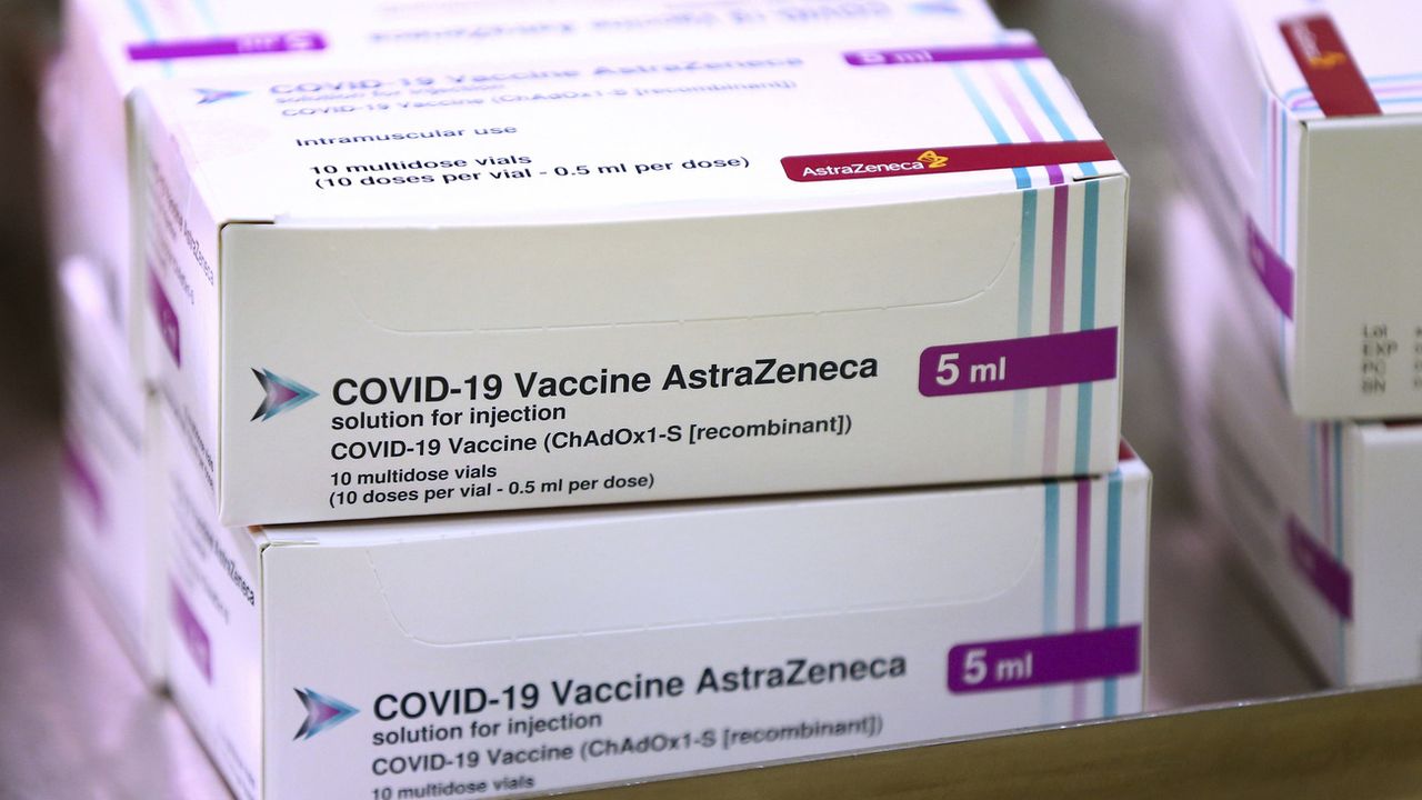 Les doses du vaccin contre le Covid-19 du fabricant Astrazeneca. [Gareth Fuller - AP/Keystone]