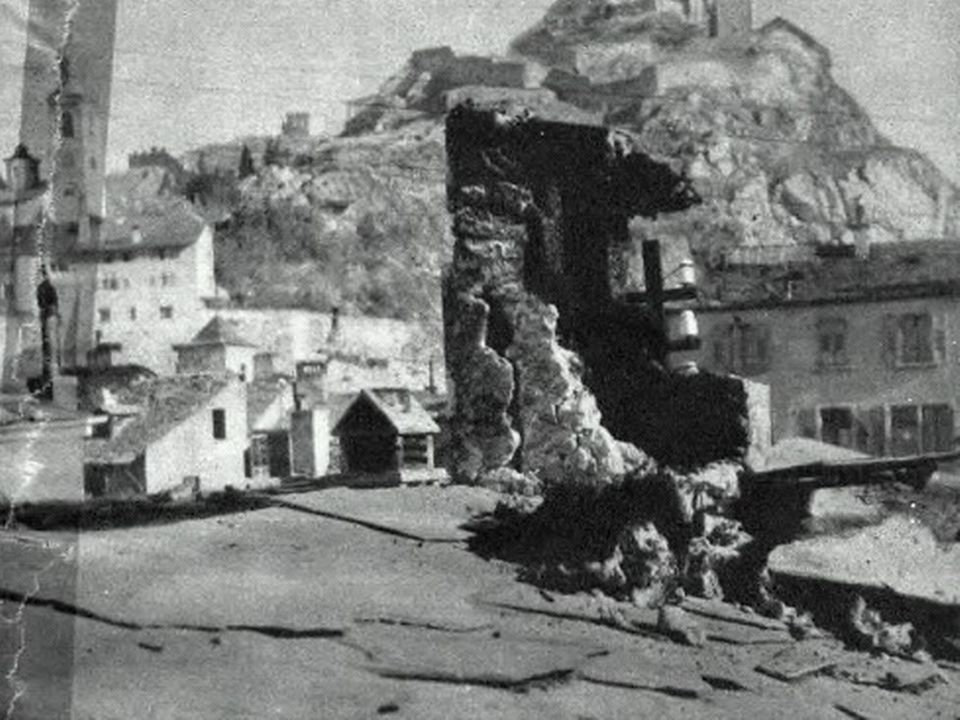 Sierre après le tremblement de terre du 27 janvier 1946. [Schweizer Illustrierte / Ringier]