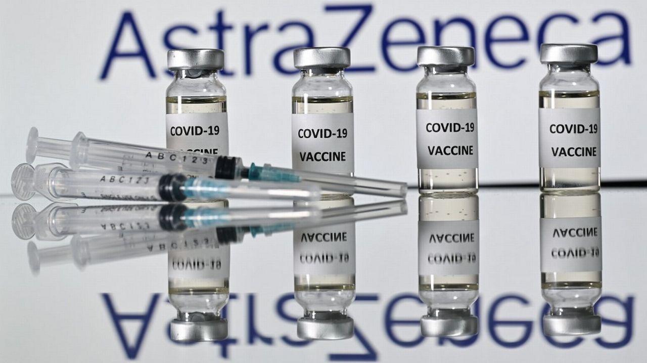 L'Union Européenne juge les retards d'AstraZeneca concernant la livraisons de ses vaccins contre le Covid-19 inacceptables. [Justin Tallis - AFP]