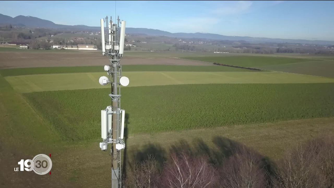 La Confédération consacre les antennes adaptatives pour le déploiement de la 5G. [RTS]