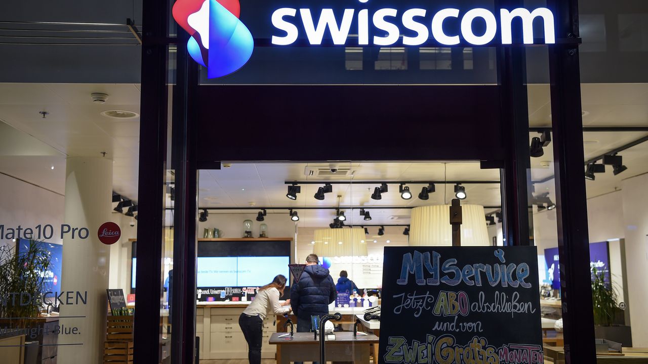 Sans aucune femme dans sa direction, Swisscom figure parmi les cancres du SMI. [Melanie Duchene - KEYSTONE]