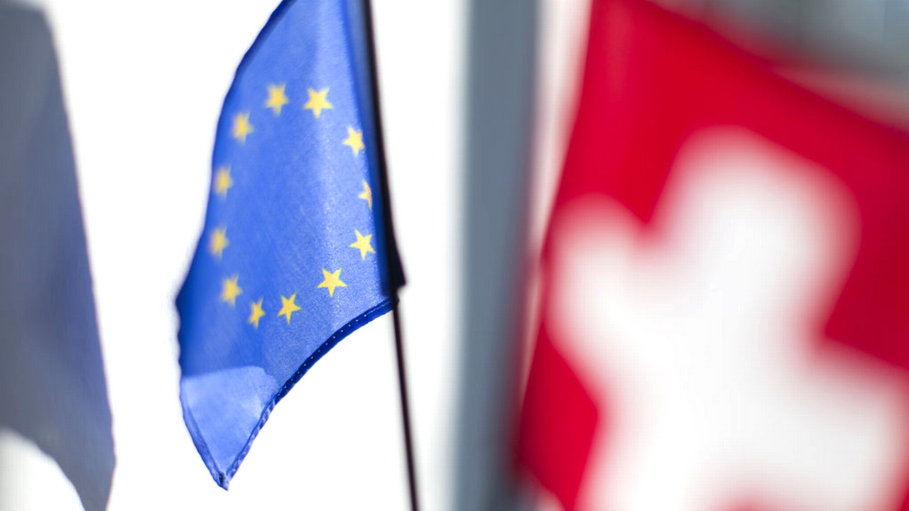 Les propositions fusent pour tenter de sauver l'accord-cadre Suisse-UE. [Gaëtan Bally - Keystone]