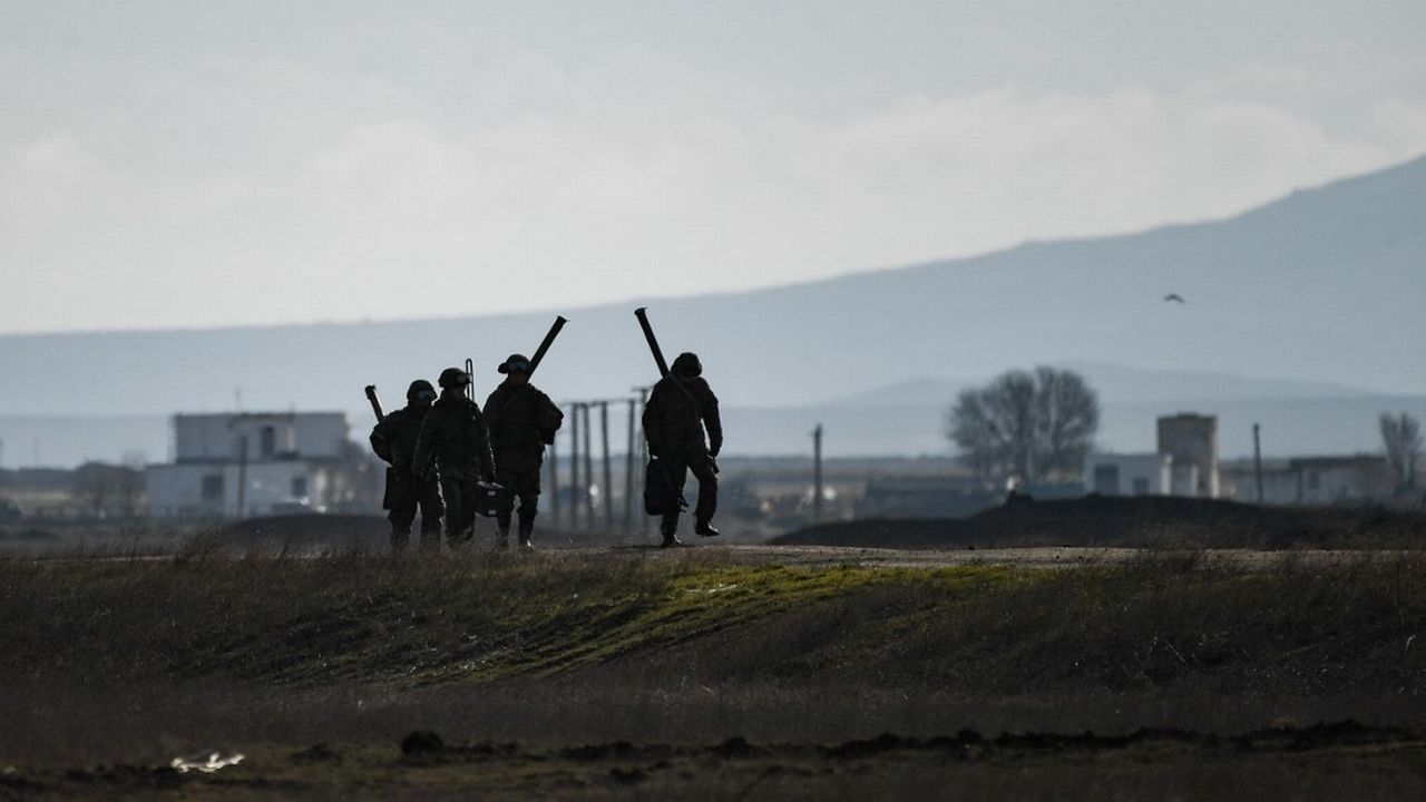 L'UE redoute un incident avec le déploiement de troupes russes à la frontière avec l'Ukraine. [Konstantin Mihalchevskiy - AFP]