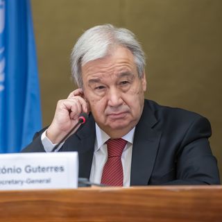 Le secrétaire général de l'ONU Antonio Guterres devant la presse à Genève, 29.04.2021. [Martial Trezzini - Keystone]